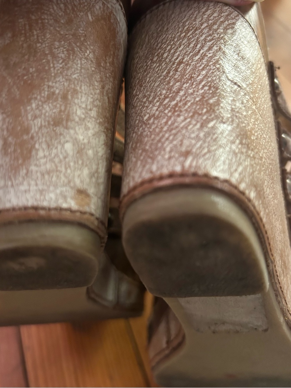 Wedge Sandals in Metallic Rose Gold - Picture 7 of 8
